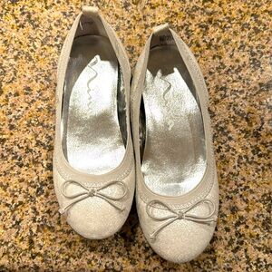 Nina- Esther Big Girls Ballet Flats size 13.5